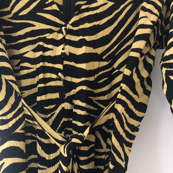 Faithful the brand short dress, tie waist, worn once! - Picture 5 of 5